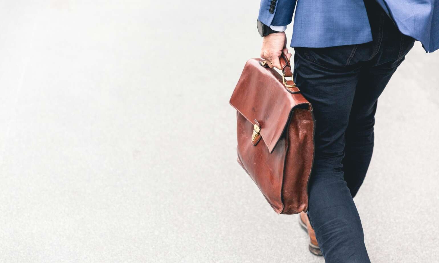 Updated Eligibility for Family Open Work Permits in Canada: Key Changes Starting January 2025
